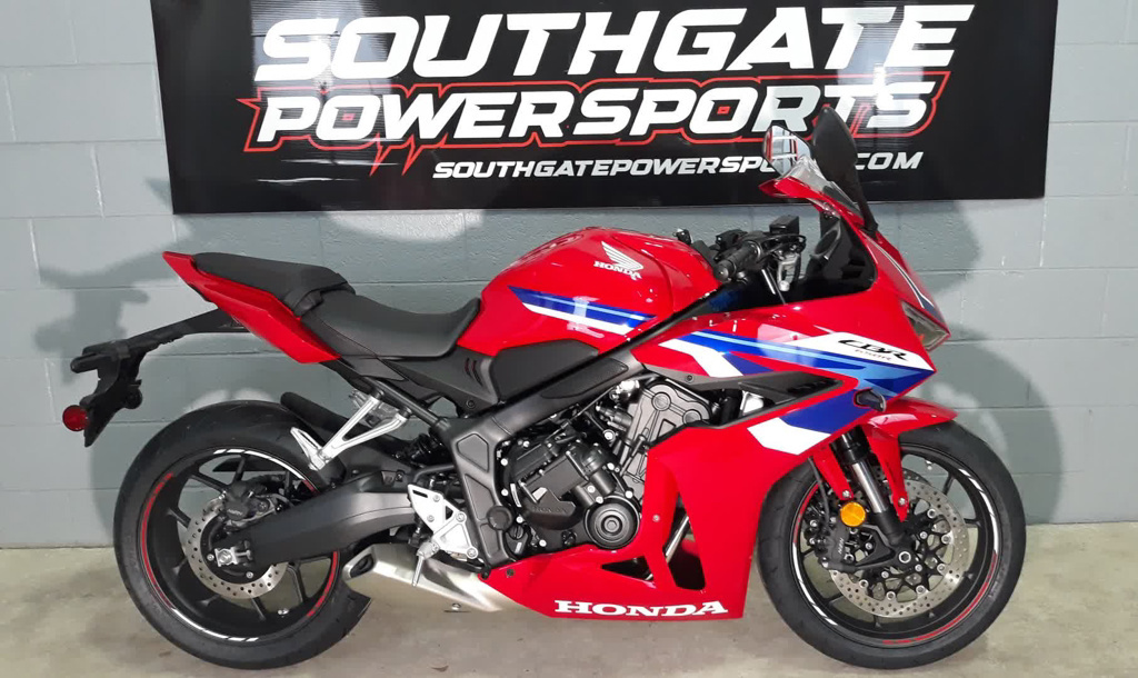 2026 Honda CBR650R E-Clutch BASE in Southgate, MI
