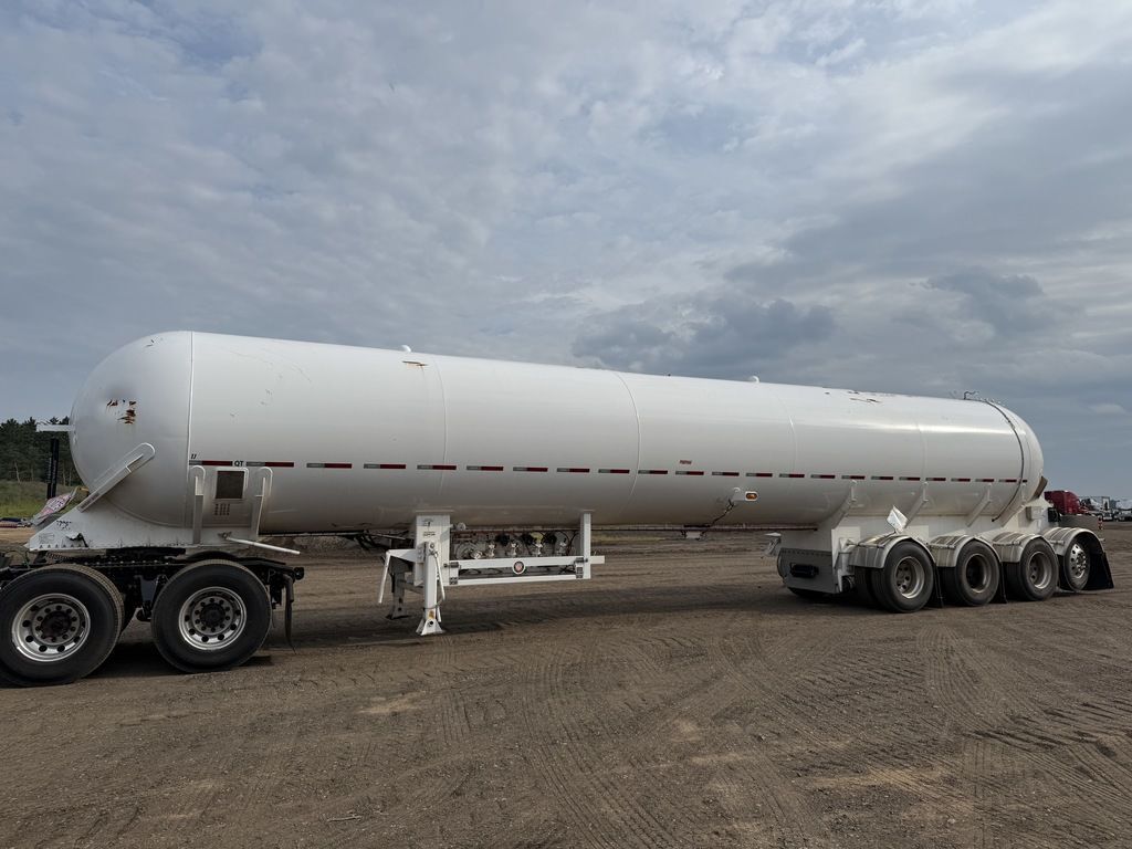 2024 COUNTRY SIDE PROPANE TANKER in Rice, MN