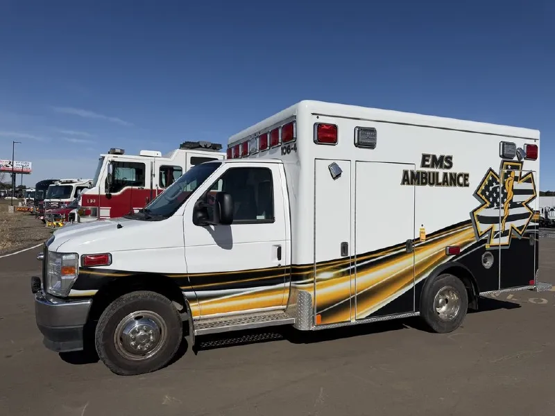 2023 FORD CRESTLINE AMBULANCE