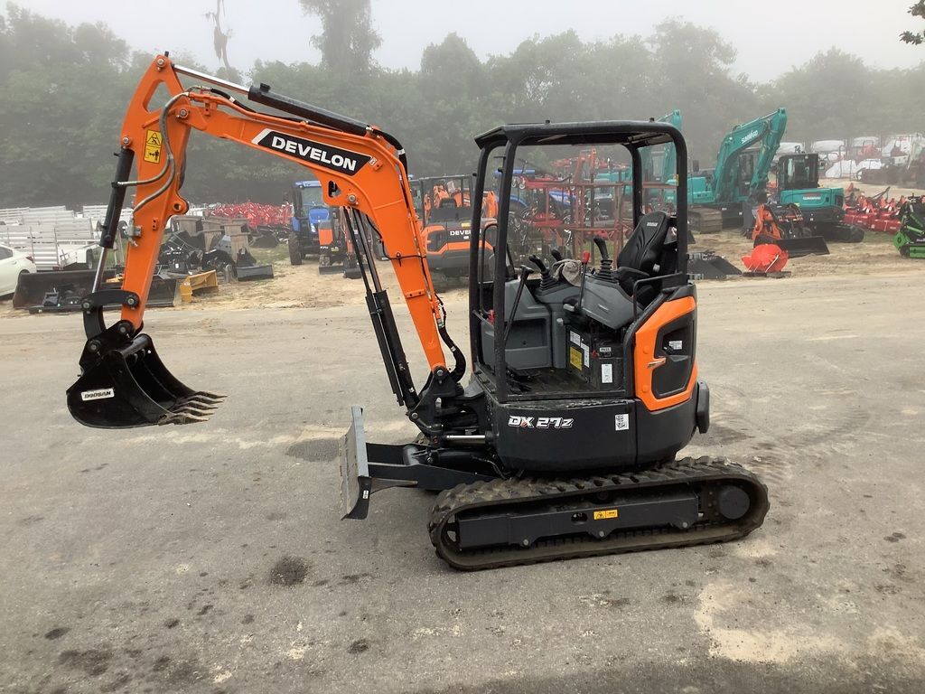 2026 Develon Mini Excavators DX27Z-7 in Ocala, FL