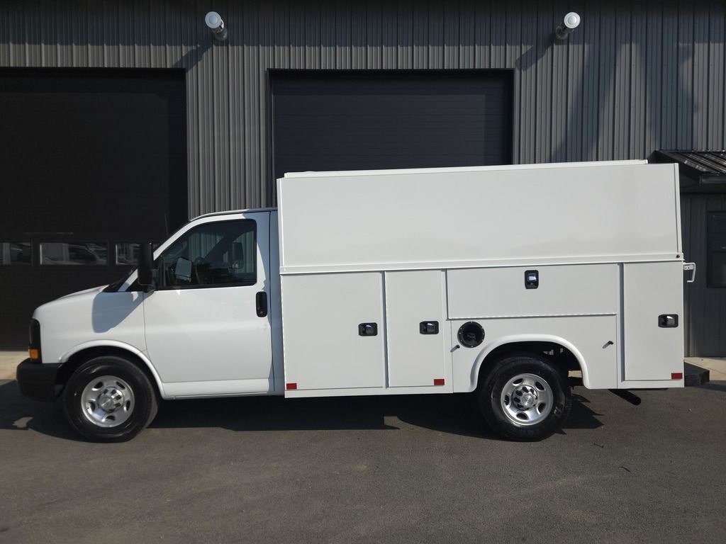 2017 Chevrolet Express 3500 in West Chester, PA