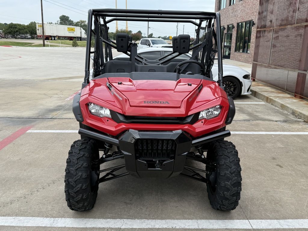 2025 Honda® Pioneer 1000-6 Deluxe Crew in paris TX