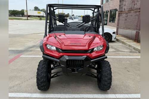 2025 Honda® Pioneer 1000-6 Deluxe Crew in paris TX