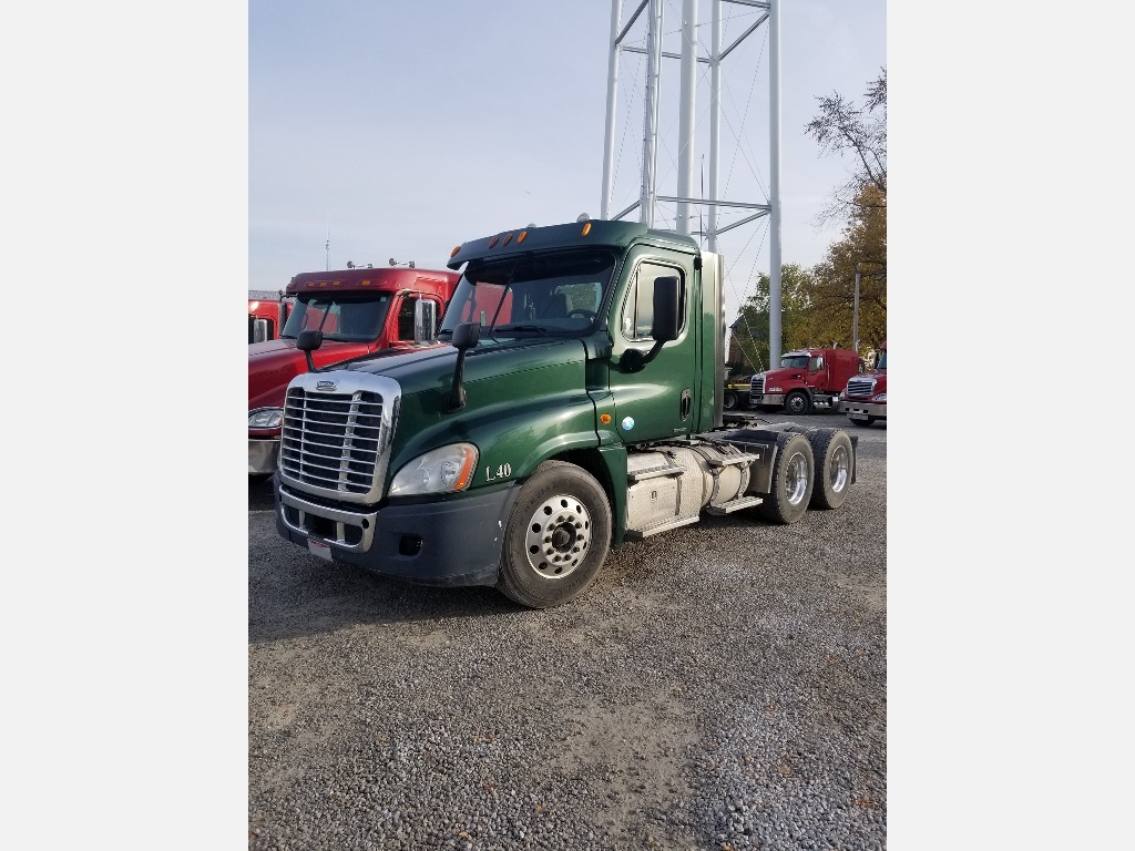 2011 FREIGHTLINER Cascadia 125 in Alexandria, OH