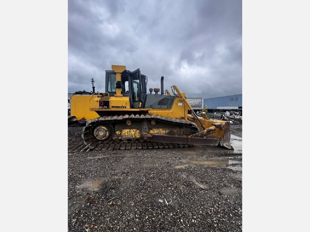 2004 KOMATSU D65 PX-10 in Dallas, TX