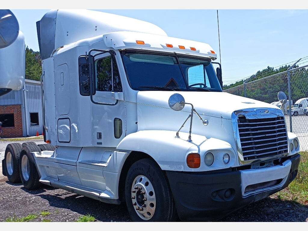 2010 FREIGHTLINER Century in Atlanta, GA