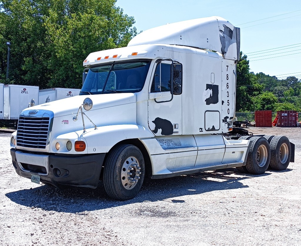 2010 FREIGHTLINER Century in Atlanta, GA