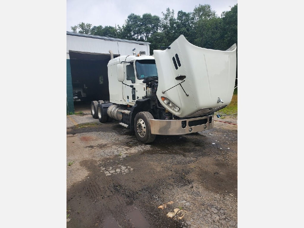 2017 MACK Flat Top Sleeper 434k MI in Boston, MA