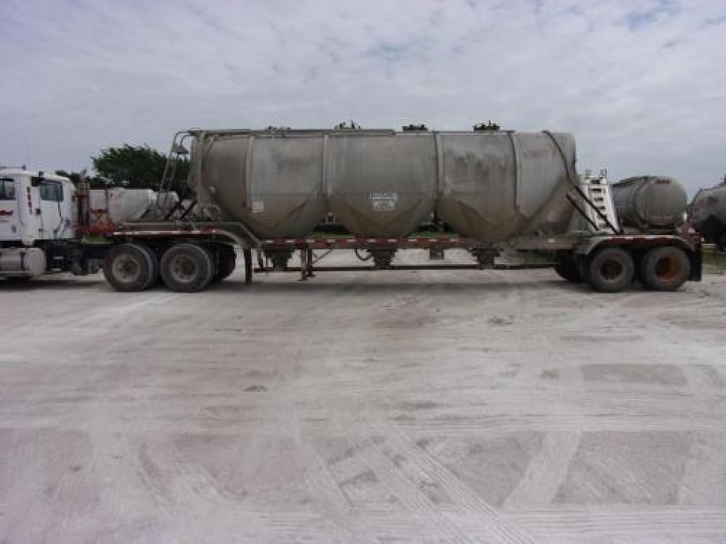 1989 HEIL 1200CUft in Dallas, TX