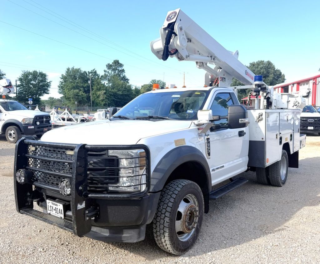 2019 ETI ETC37IH / Ford F550 4x4 - Bucket Truck in Lindale, TX