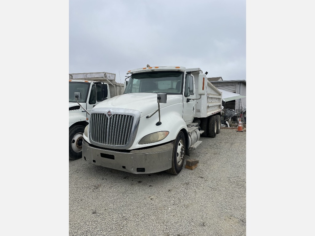 2010 INTERNATIONAL Durastar ISX15 10WHEELER in Coalinga, CA