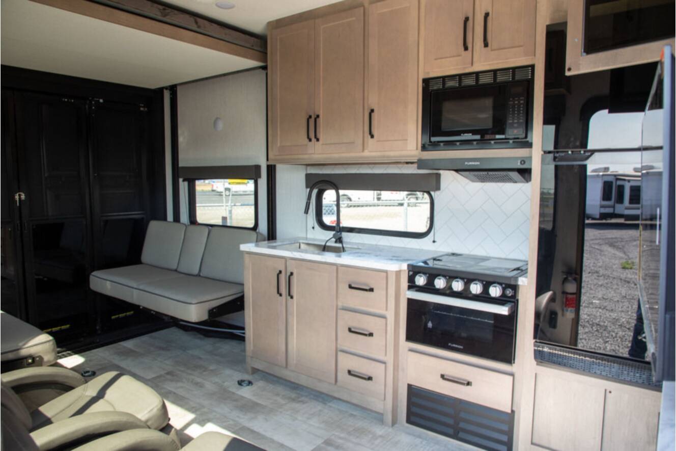 A photo of this 2025 Grand Design Momentum G Class TT 21G