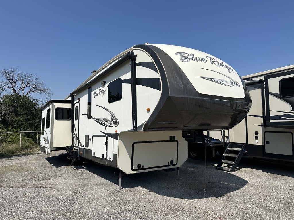 2016 Forest River Blue Ridge 3775RL in weatherford TX