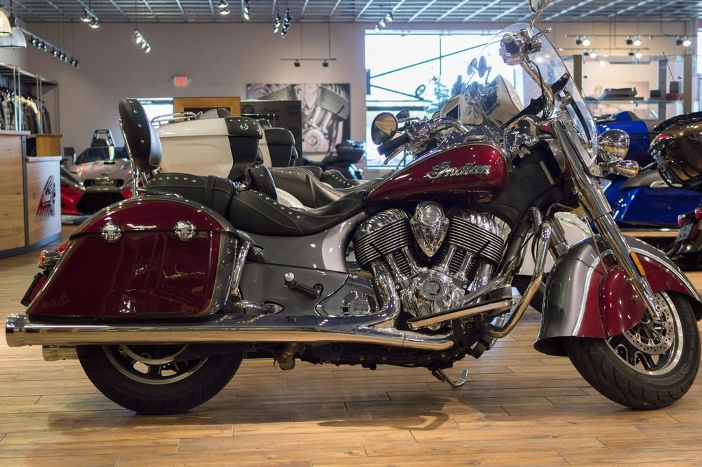 2017 Indian Motorcycle® Springfield Steel Gray Over Burgundy Metallic BASE in Dunmore, PA