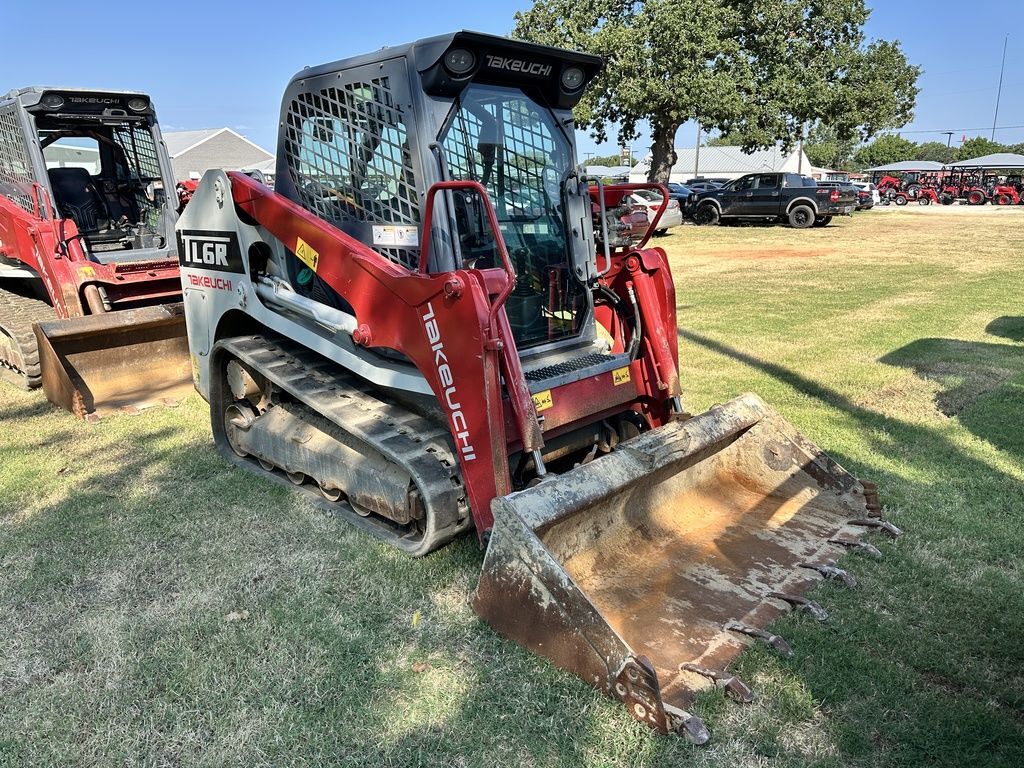2021 TAKETUCHI TL6R CAB TRACKED SKID LOADER 2504 HOURS in Granbury, TX