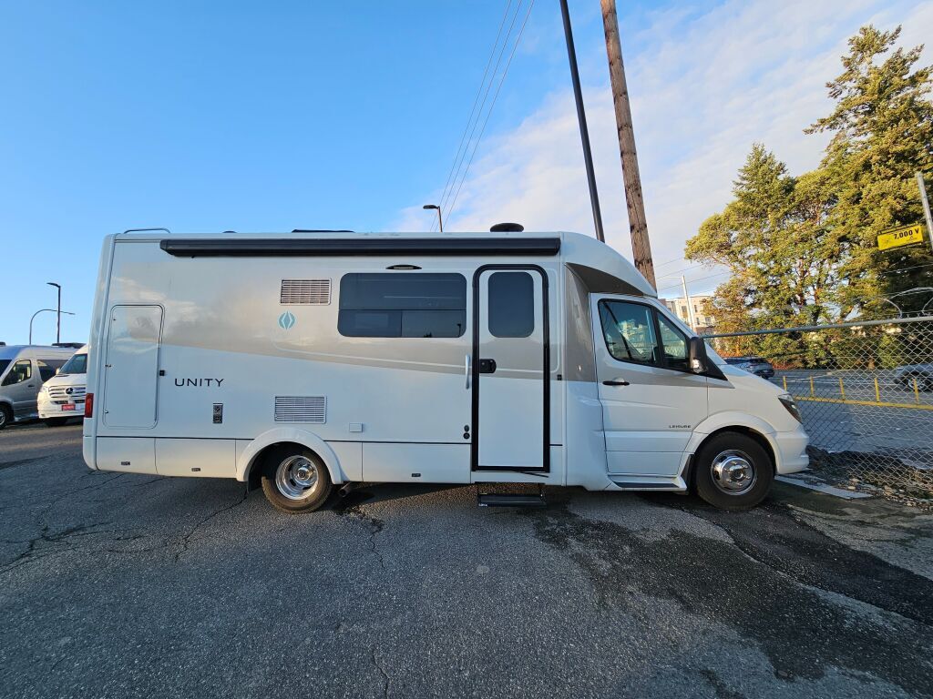 2018 Leisure Travel Vans Unity 24MB U24MB in kent WA