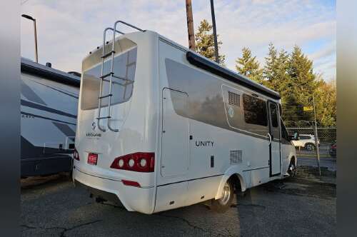 2018 Leisure Travel Vans Unity 24MB U24MB in kent WA