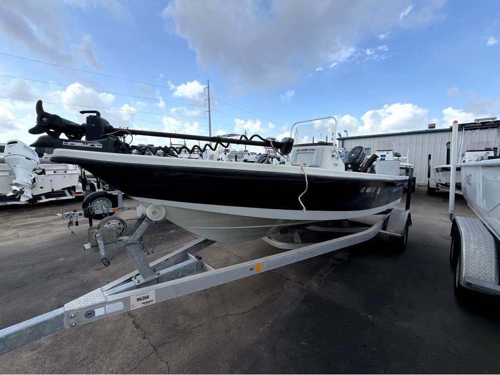2015 Blazer Bay 1900 in corpus christi TX