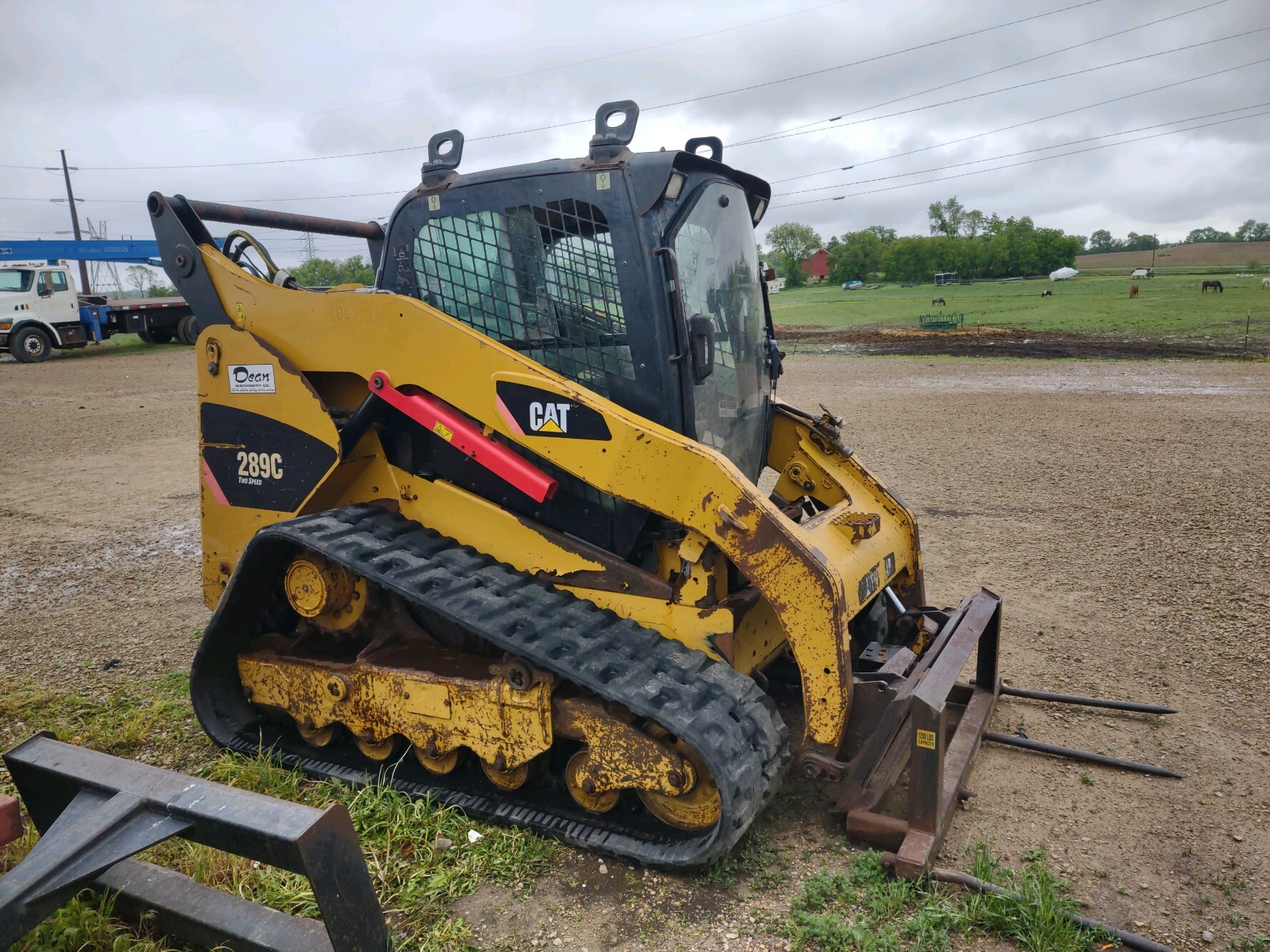 2011 Caterpillar 289C in Edgerton, WI