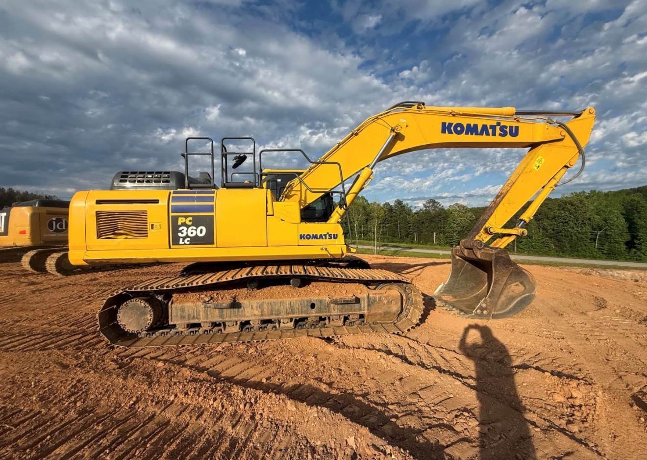 2021 Komatsu PC360LC-11 in Van Buren Charter Township, MI