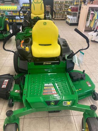 2025 John Deere z325e in Tiffin, OH