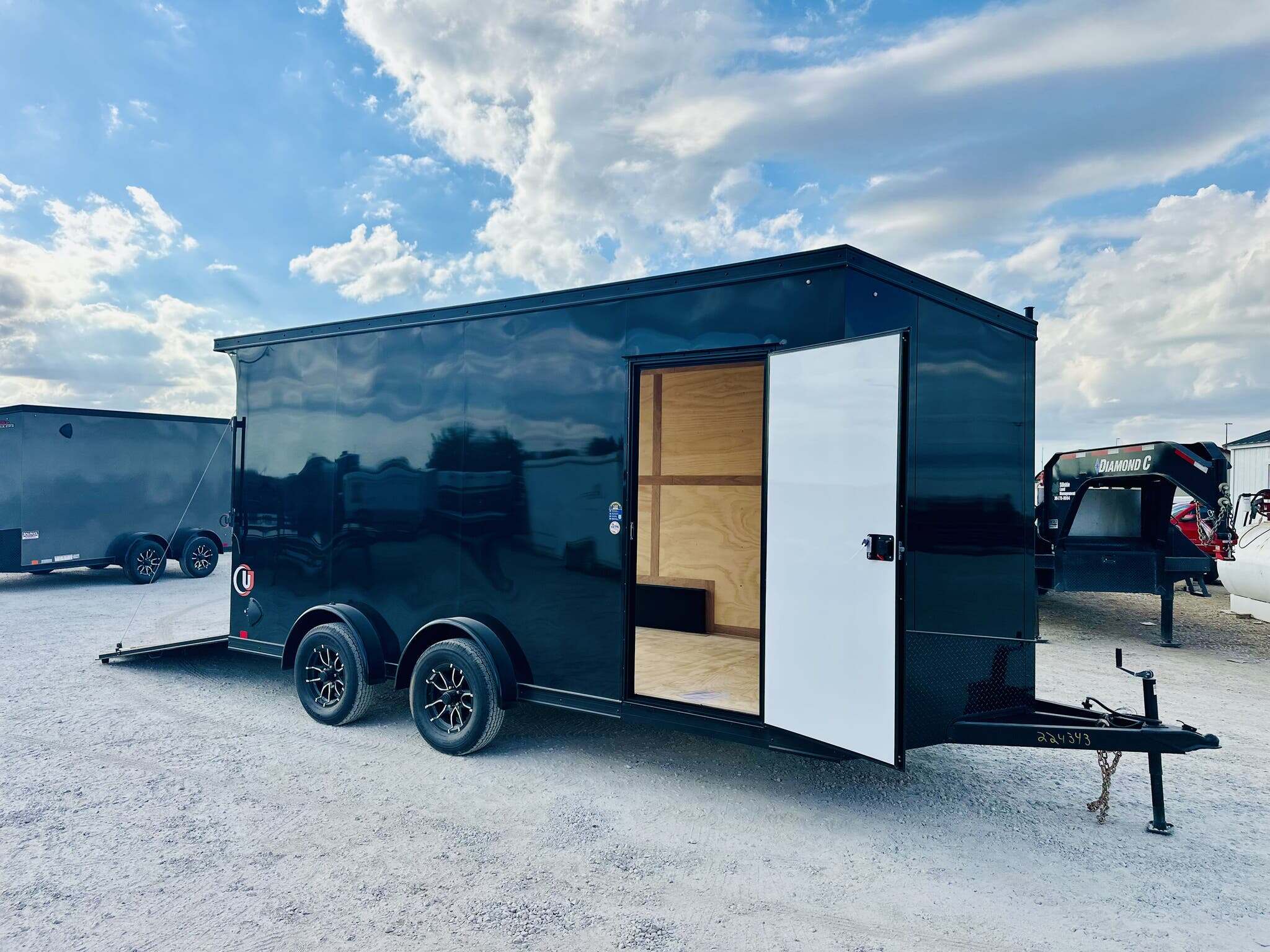 2026 United Trailers UJ 7.5 X 16 ENCLOSED in Goodfield, IL