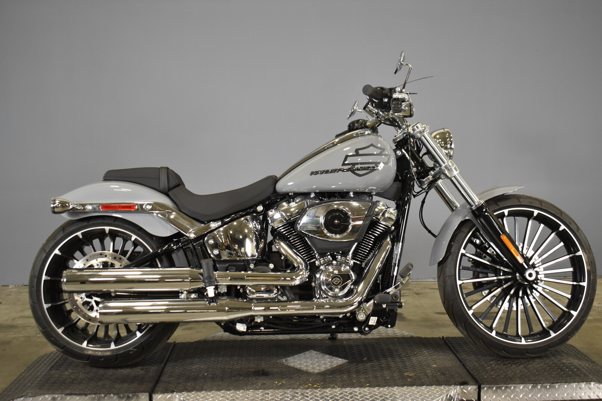 2026 Harley-Davidson Breakout in Farmington, MI