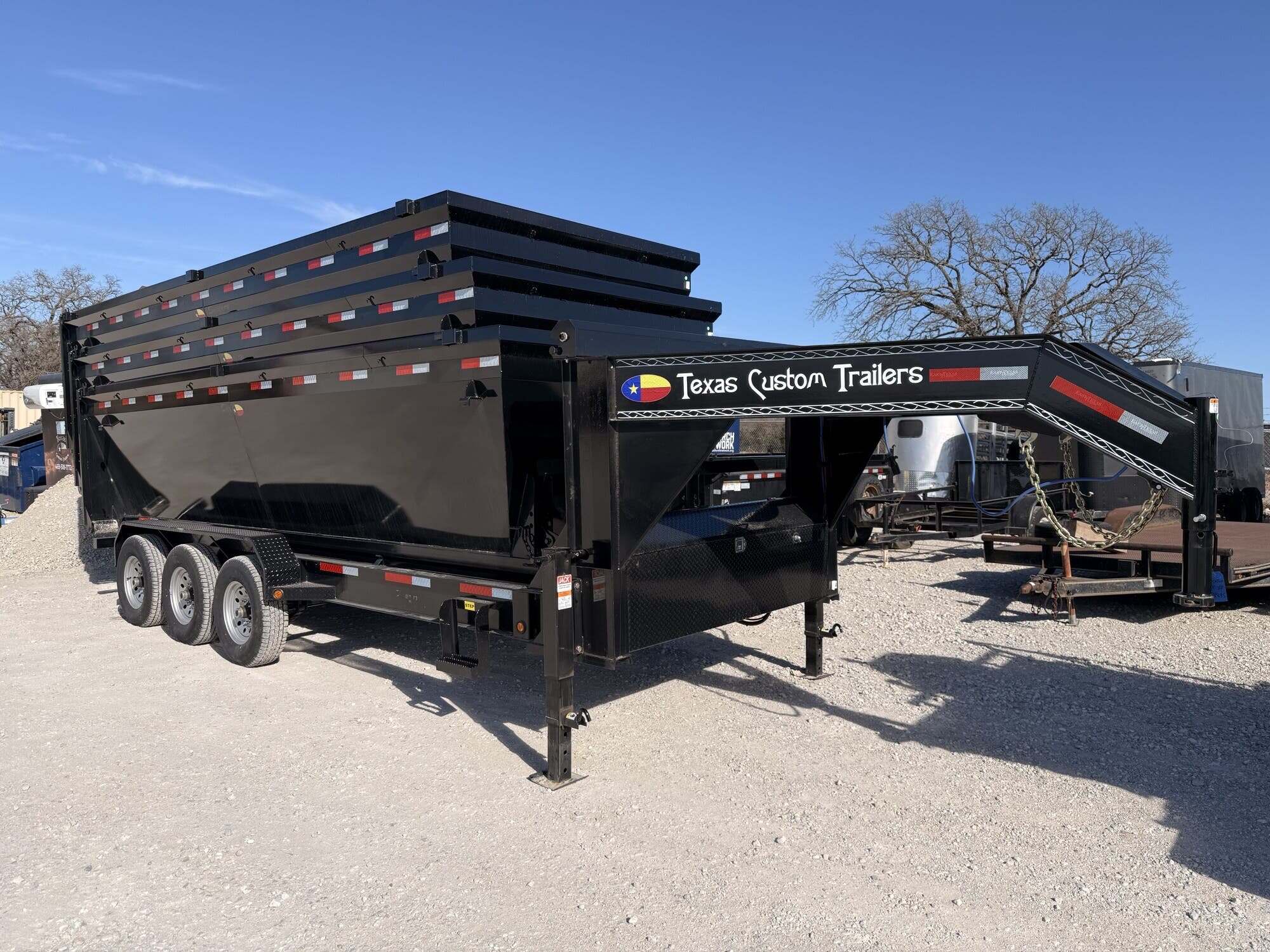 2026 East Texas Trailers 83X20 GN Roll Off Trailer w/3 Bins 21K in Decatur, TX