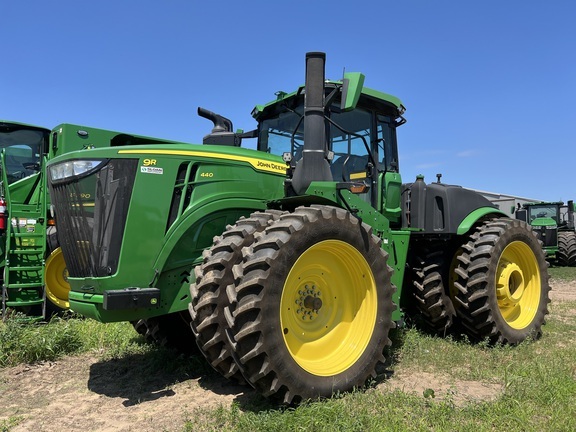 2023 John Deere 9R 440 in Havana, IL
