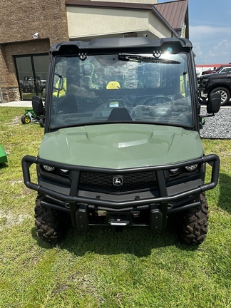 2024 John Deere GATOR XUV835M A/C CAB CROSSOVER UTILITY VEHICLE IN OLIV in Live Oak, FL
