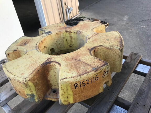 John Deere R152116 1400lb wheel weight in Assumption, IL