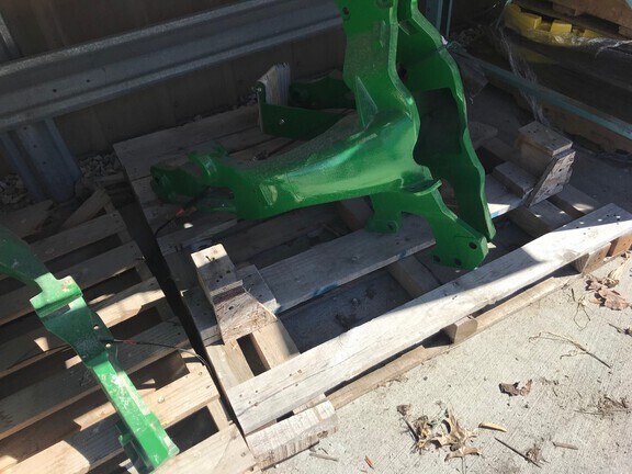 John Deere new BXX11101 loader mtg frames 520M/5E in Assumption, IL