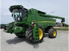 Most Popular Skid Steer Brands on Equipment Trader image