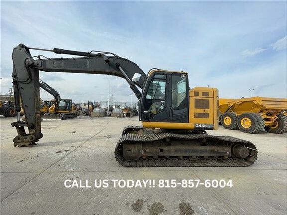 2014 John Deere 245G LC in South Holland, IL