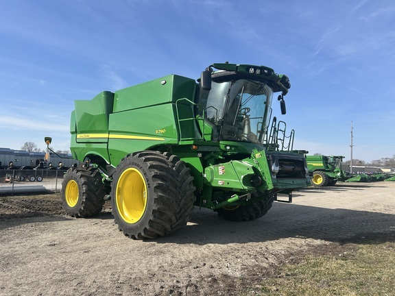 2024 John Deere S790 in Monroe, WI