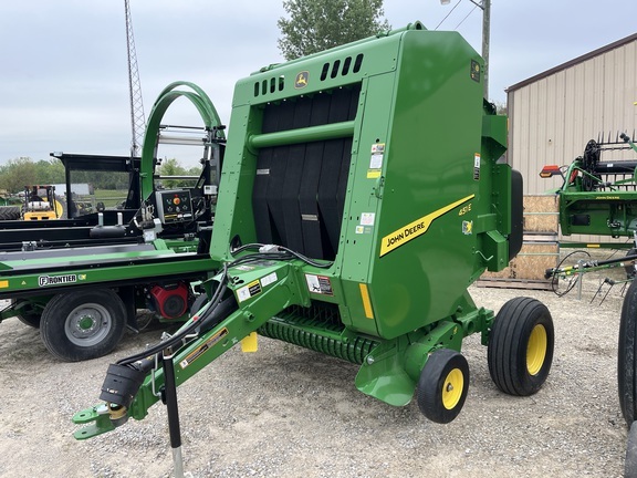 John Deere 451E in Mount Vernon, OH