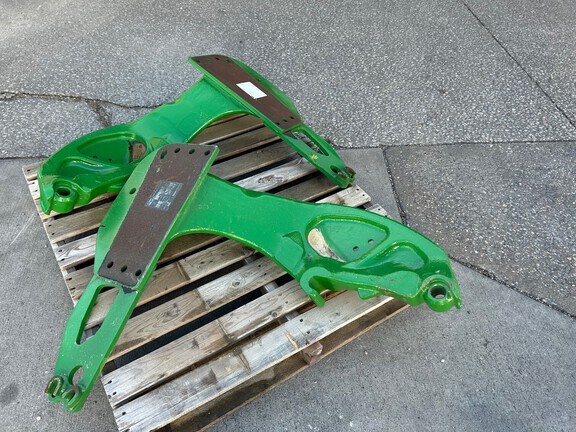 John Deere BW15468 loader mgt frames in Assumption, IL