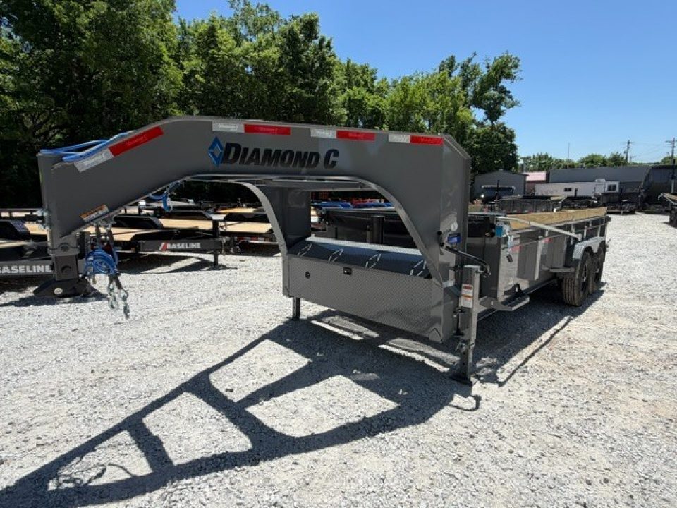 2026 Diamond C Trailers 15.5K LPT 207-GN Package 16'X82" in Fayetteville, AR