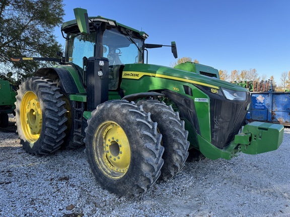 2024 John Deere 8R 370 in Mattoon, IL