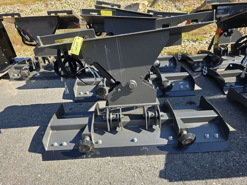 CID 60" Compact Tractor Hydraulic Angle Snow Plow in Loudon, NH