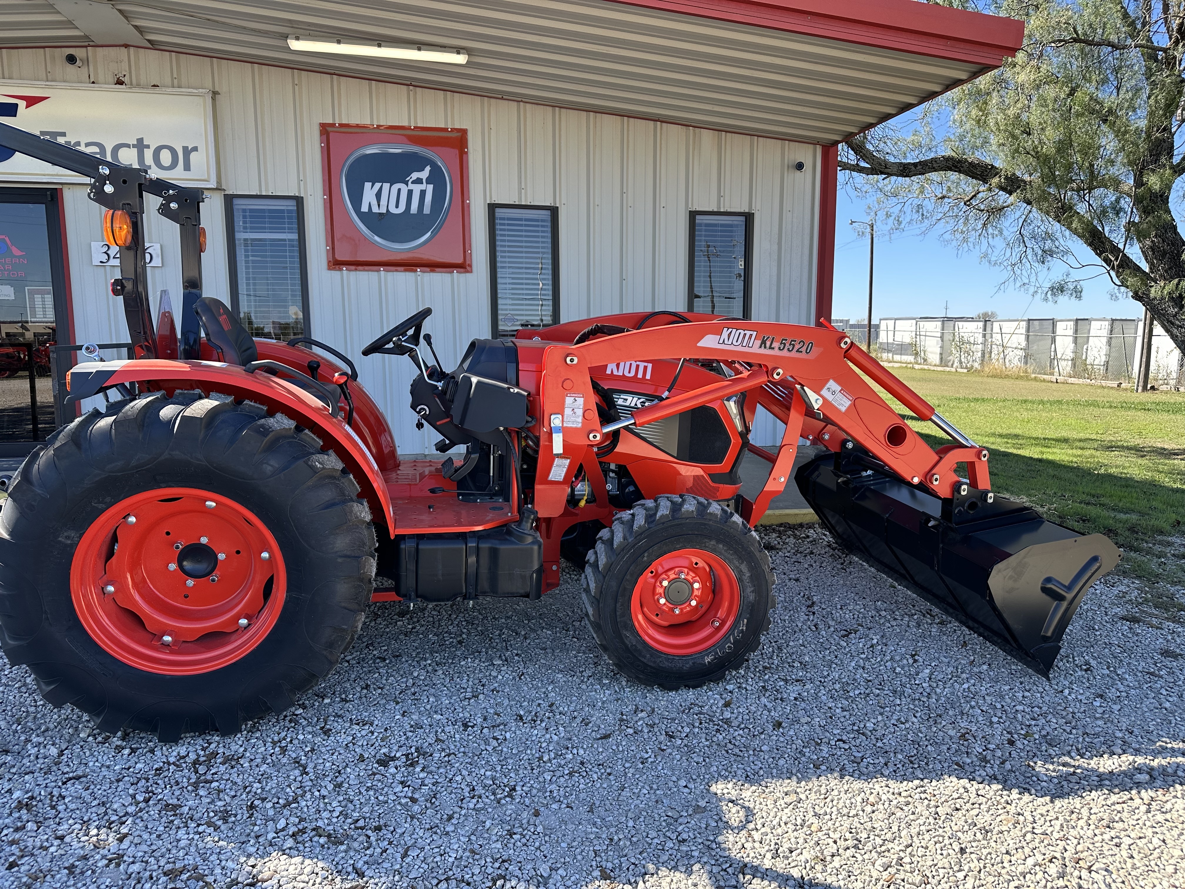 Kioti DK5020 in Alvarado, TX
