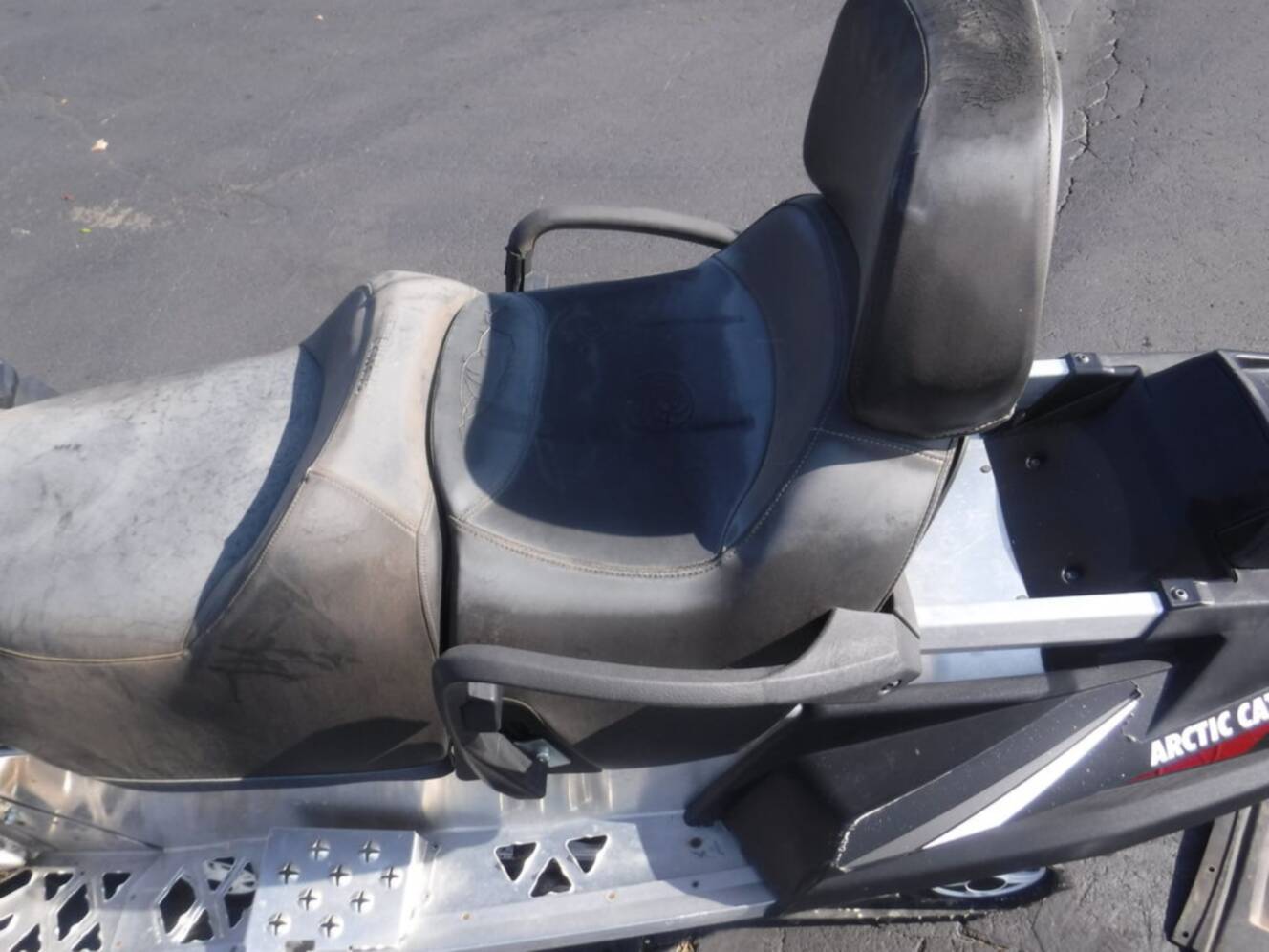 A photo of this 2017 Arctic Cat® LYNX 2000 LT ES