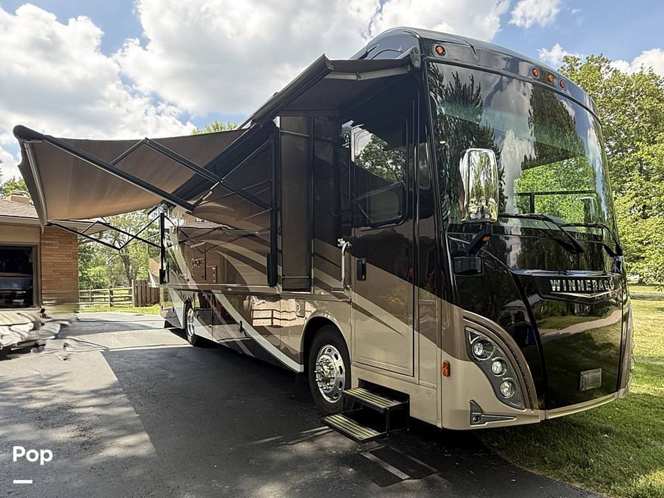 2017 Winnebago Journey 36M in columbus OH