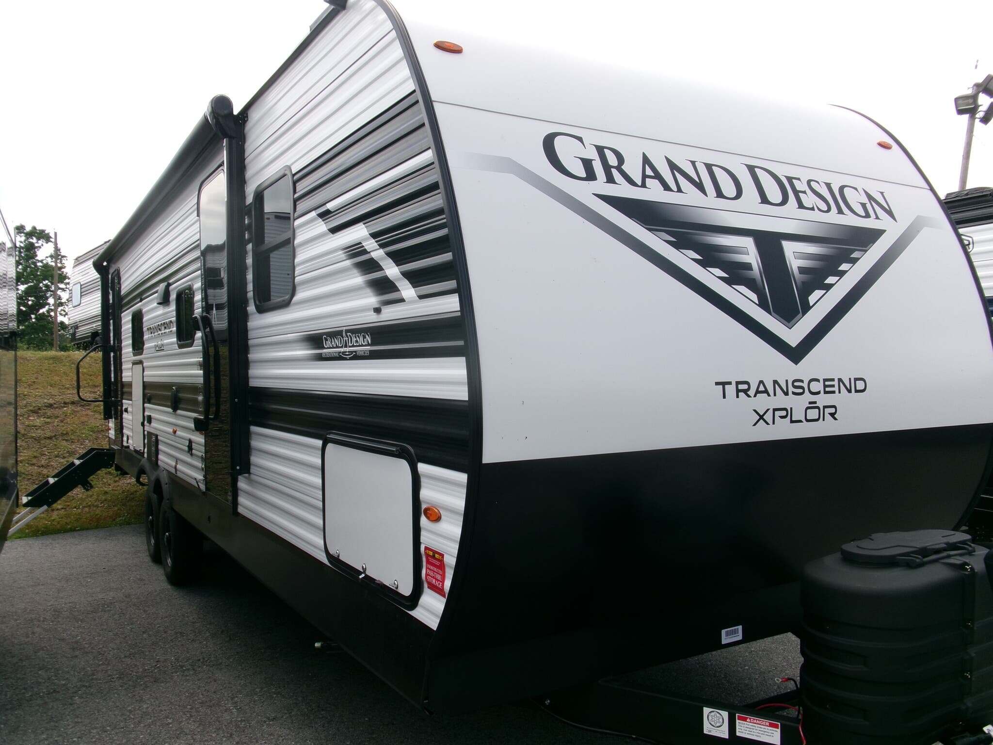 2027 Grand Design Transcend Xplor 27DBX in duncansville PA