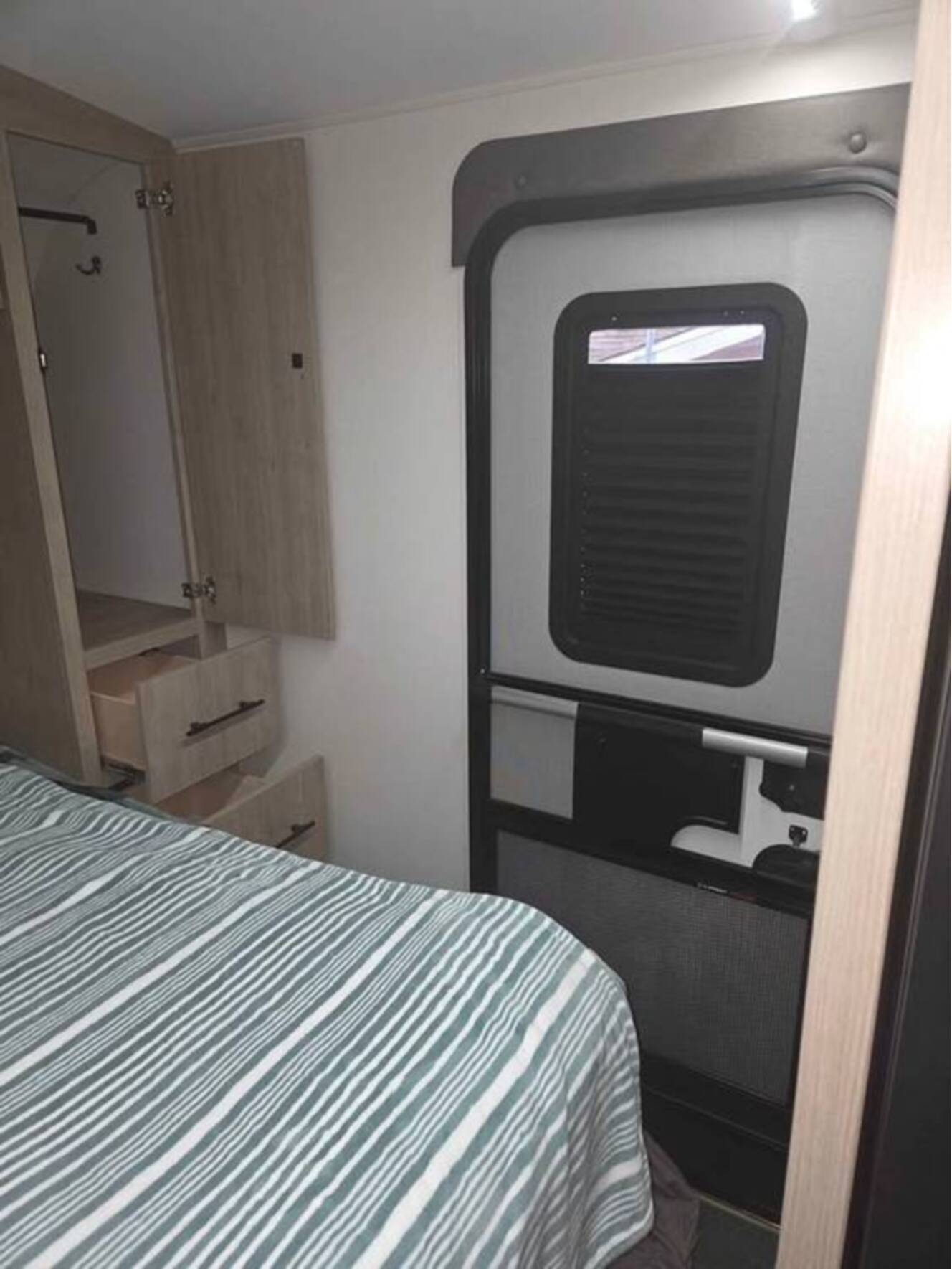 A photo of this 2025 Grand Design Imagine 2500RL