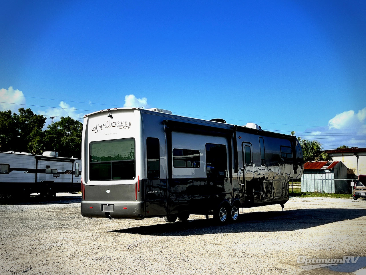 2013 Dynamax Corp Trilogy 3800RL in mims FL