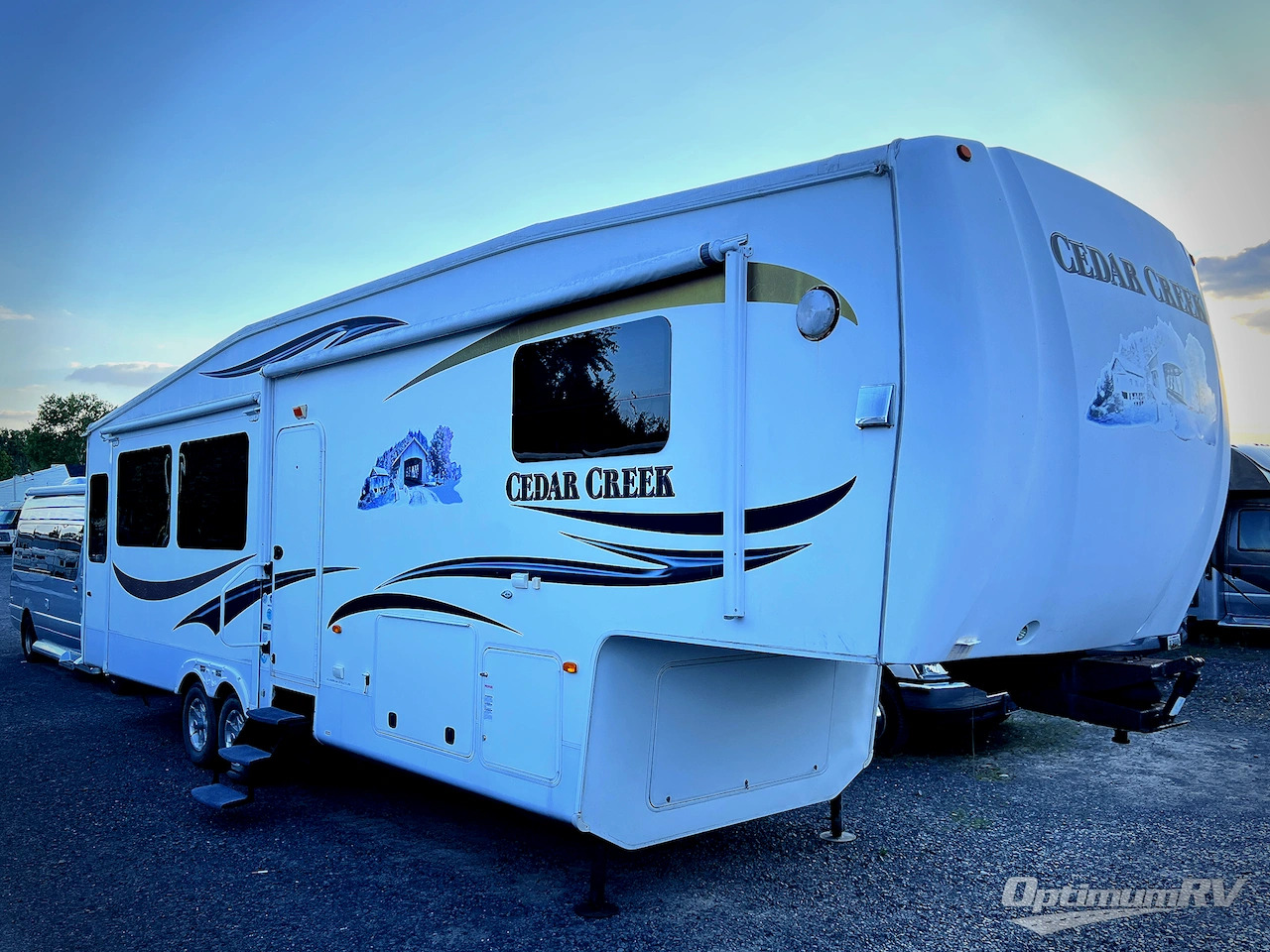 2011 Forest River Cedar Creek 34RLSA in pottstown PA