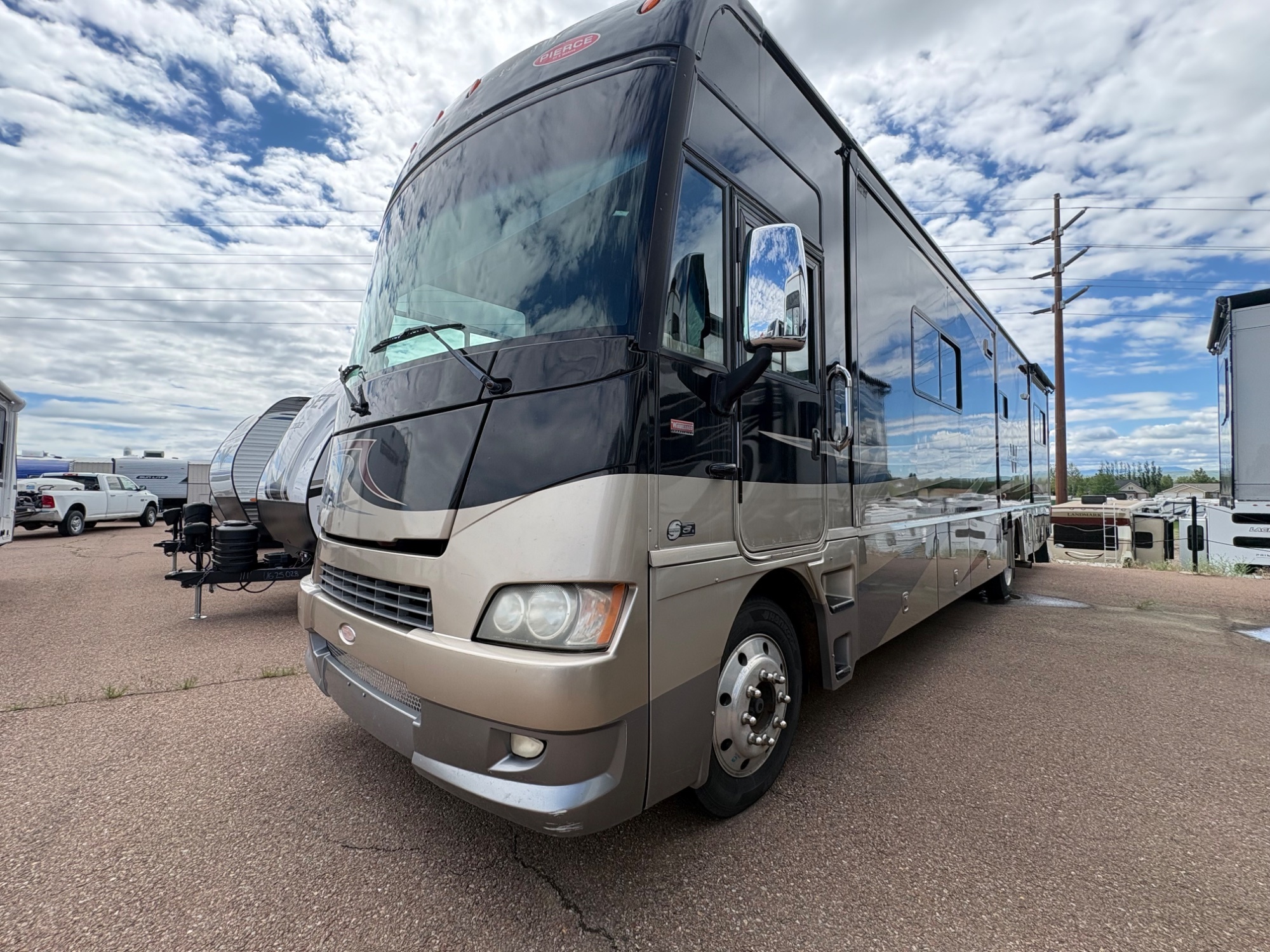 2004 Winnebago Ultimate Advantage 40K in great falls MT
