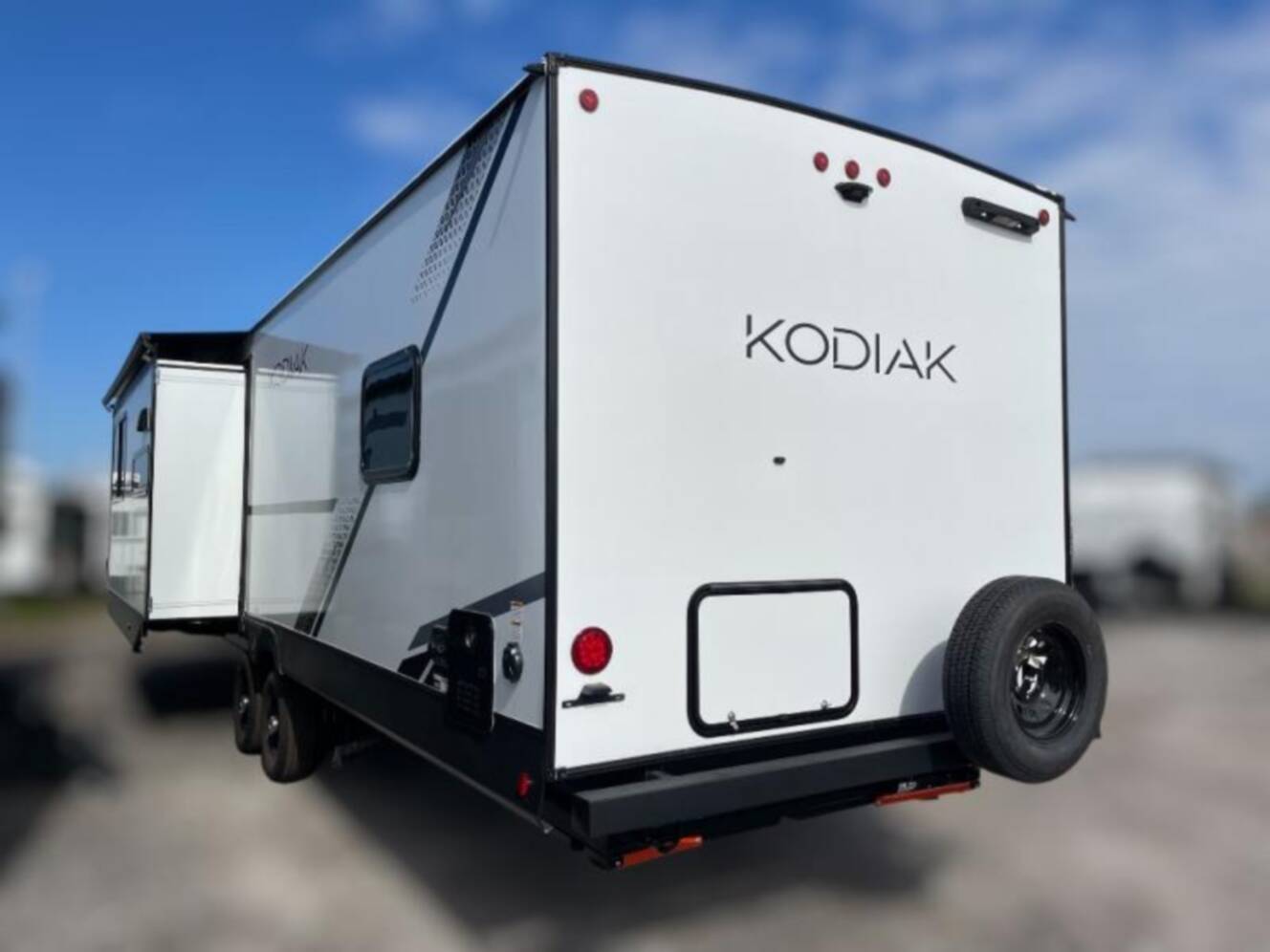 A photo of this 2025 Dutchmen Kodiak 310FLSL