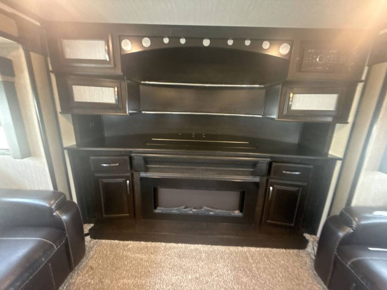 A photo of this 2018 Grand Design Momentum 376TH